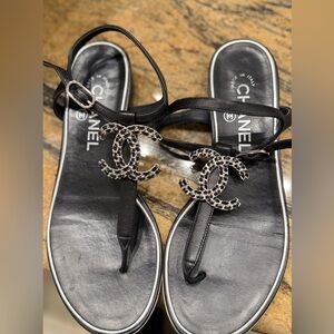 Chanel Black Leather Logo Thong Sandals 37
